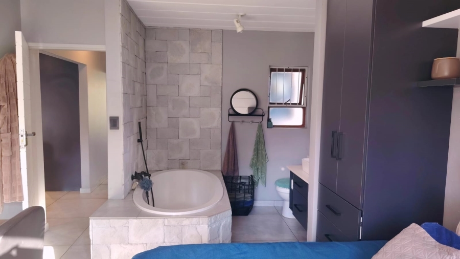 2 Bedroom Property for Sale in Vaalpark Free State